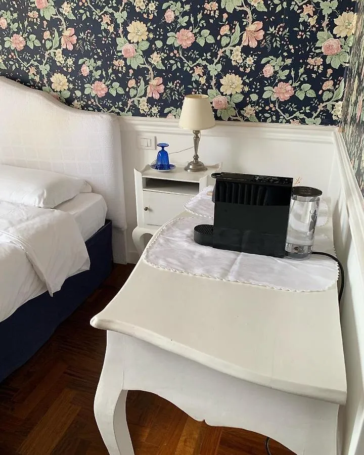 Bed & Breakfast B&B Querini Rome Italy